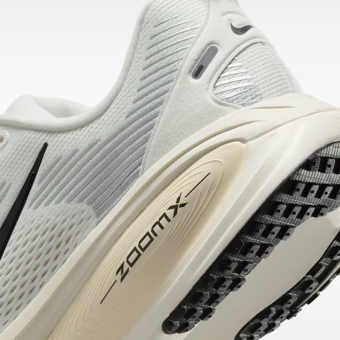 Nike Vomero 18 - Image 6